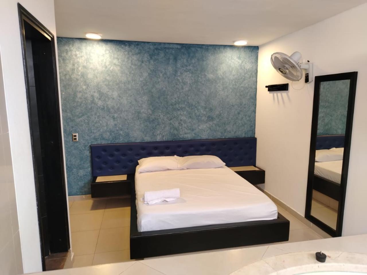 Hotel Country Medellín Dış mekan fotoğraf
