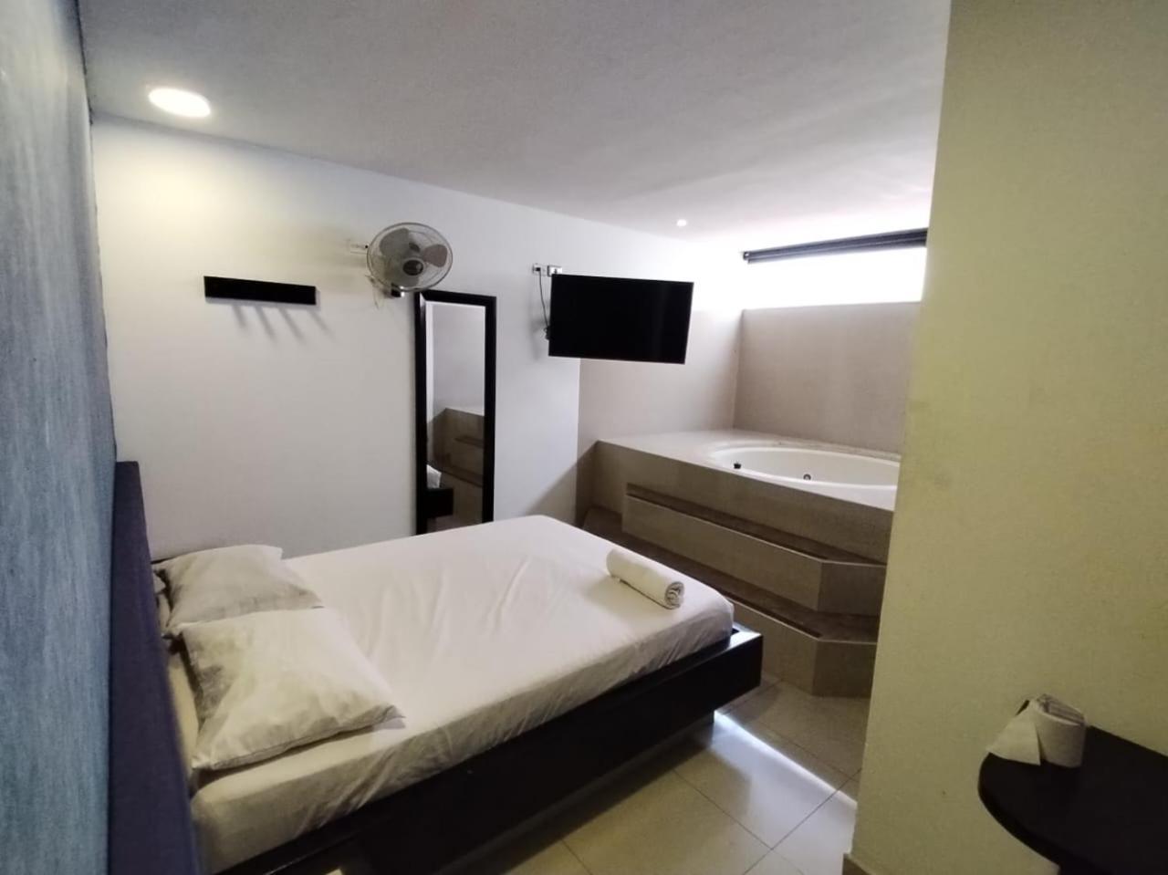 Hotel Country Medellín Dış mekan fotoğraf